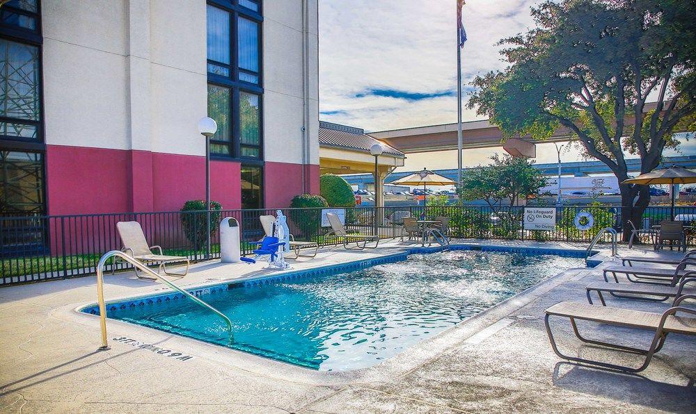 Comfort Inn Dallas North Love Field Airport Kültér fotó