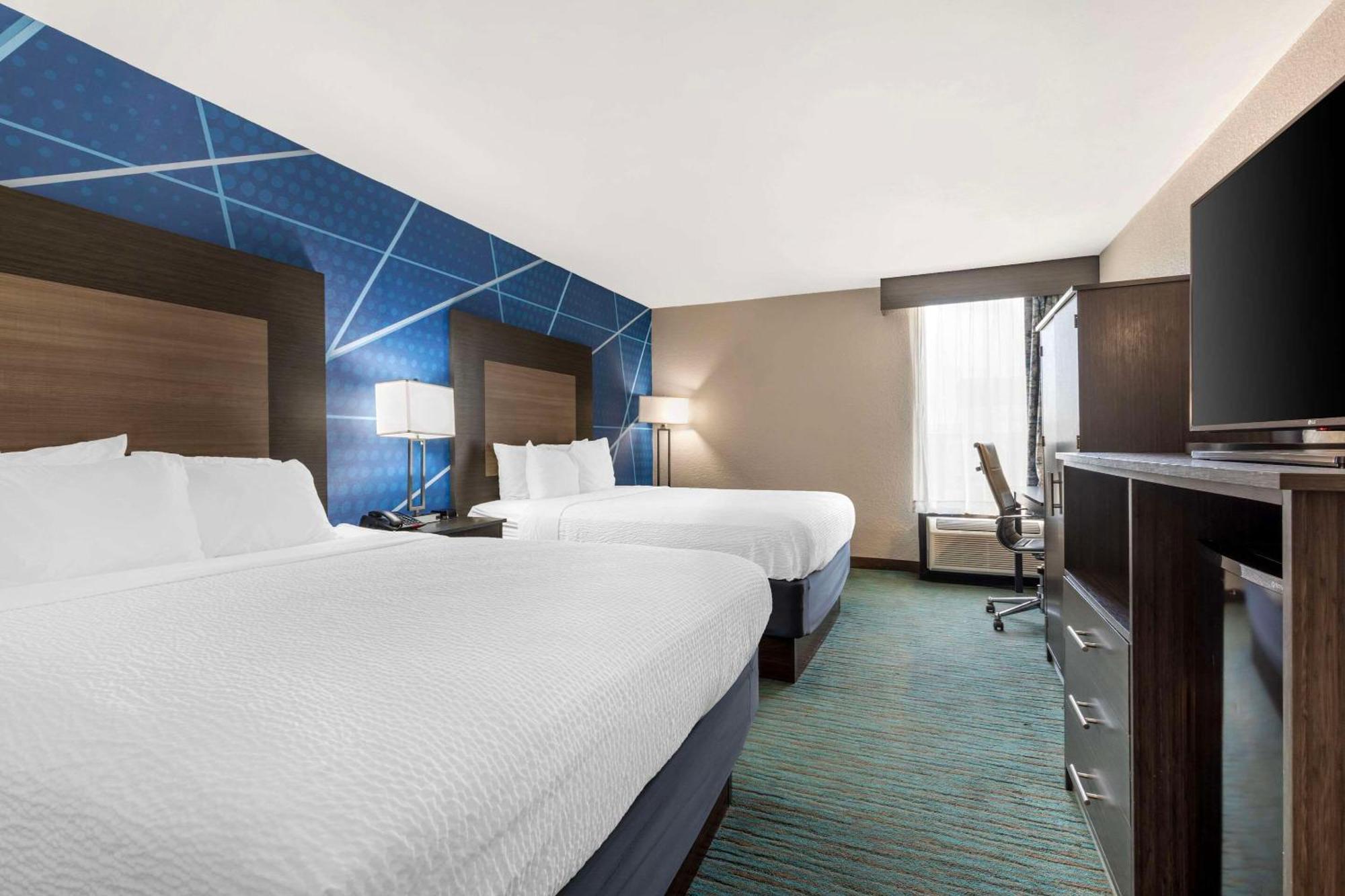 Comfort Inn Dallas North Love Field Airport Kültér fotó