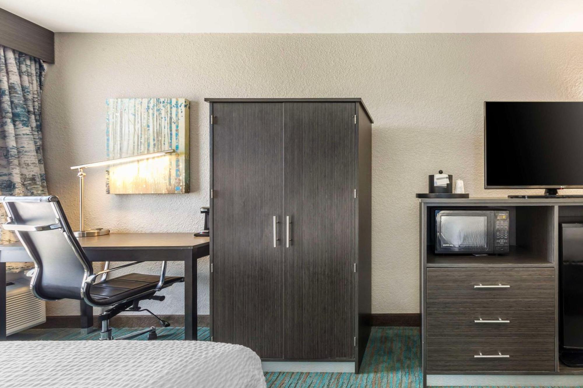 Comfort Inn Dallas North Love Field Airport Kültér fotó