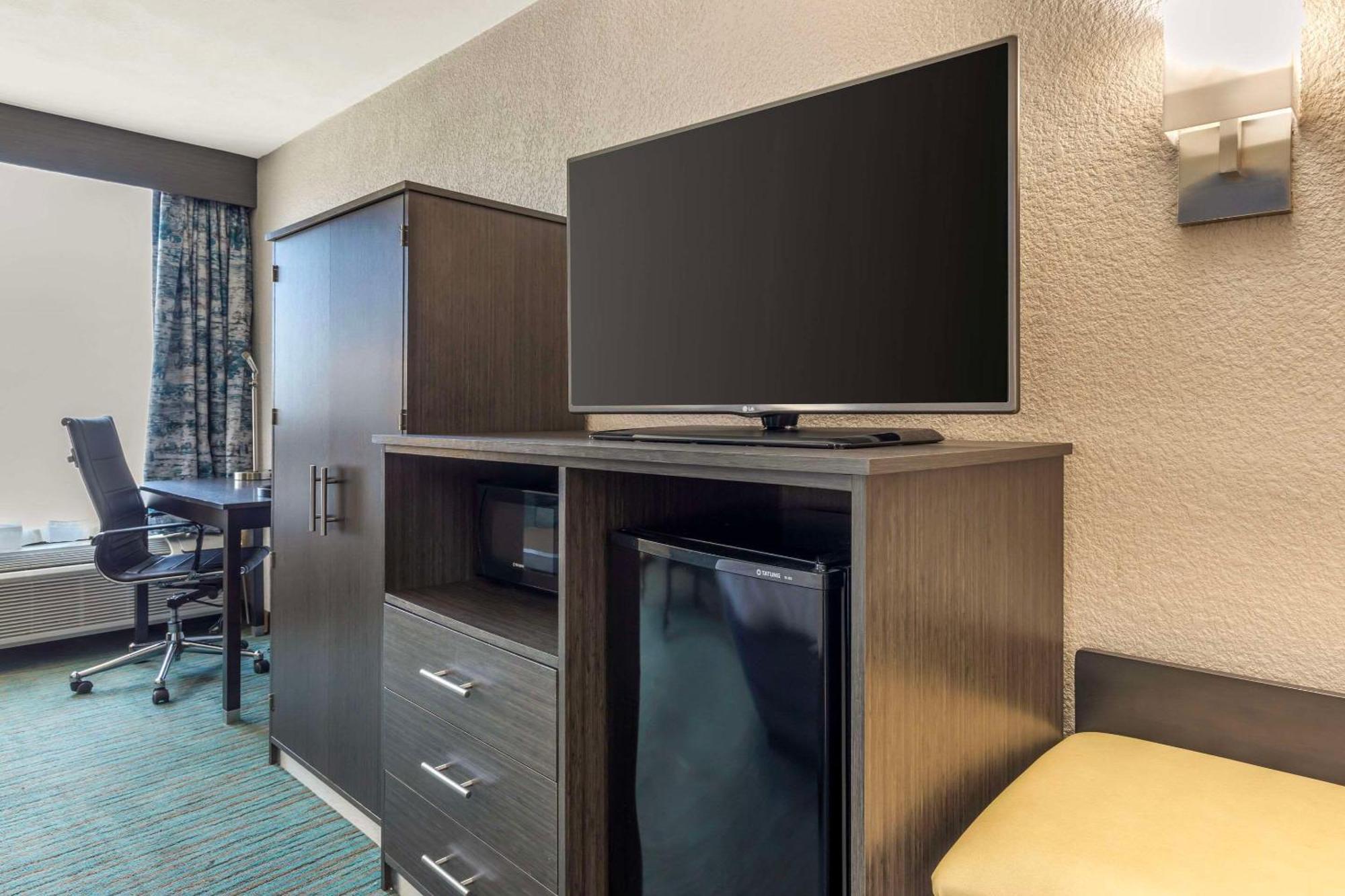 Comfort Inn Dallas North Love Field Airport Kültér fotó